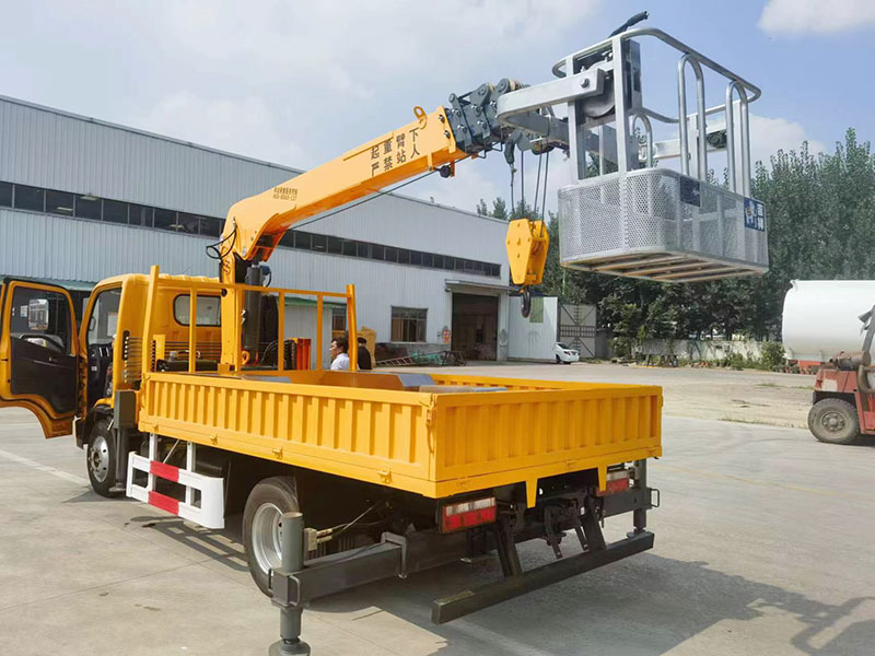 藍(lán)牌高空作業(yè)車銷售價(jià)格